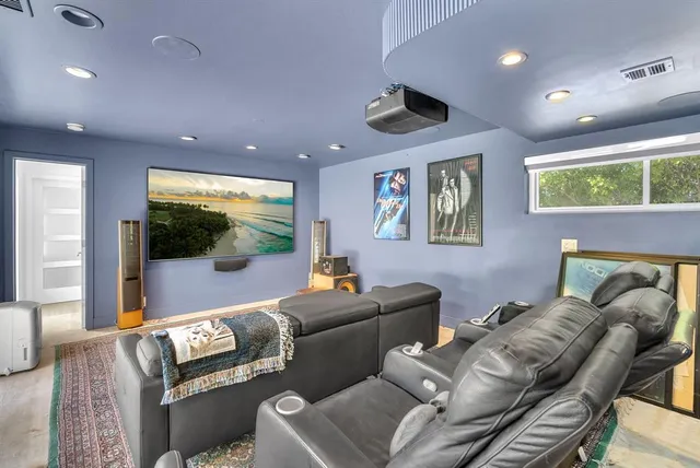 $9,450,000 | 354 Golden Beach Drive, Golden Beach, FL 33160