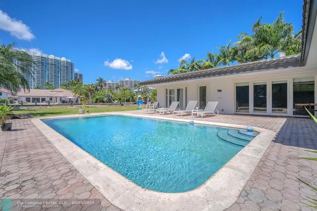 $9,950,000 | 354 Golden Beach Drive, Golden Beach, FL 33160