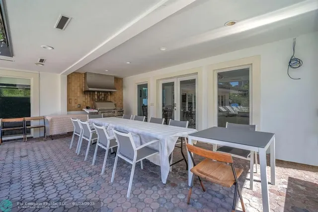 $9,950,000 | 354 Golden Beach Drive, Golden Beach, FL 33160