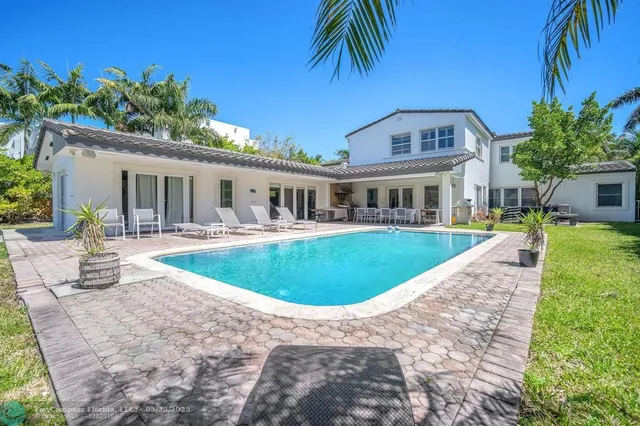 $9,950,000 | 354 Golden Beach Drive, Golden Beach, FL 33160