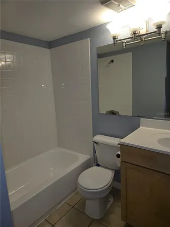 $1,800 | 2500 Winding Creek Boulevard, Unit E205, Clearwater, FL 33761