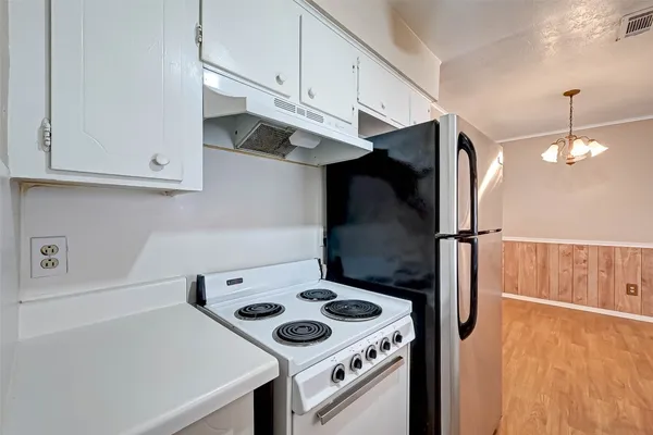 $1,750 | 4739 Parkland Street, Pasadena, TX 77504