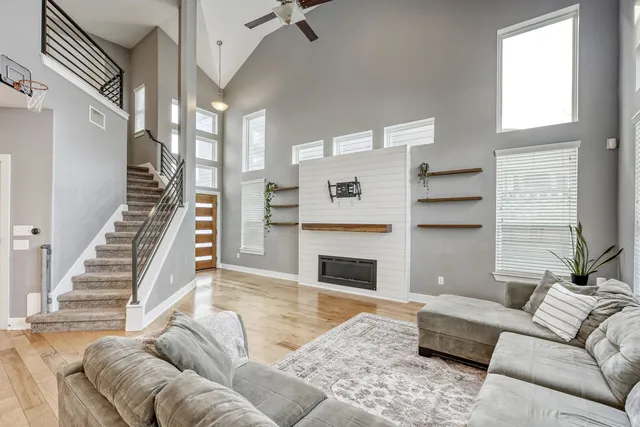 $2,800 | 7406 Oberon Street, Unit 69, Austin, TX 78741