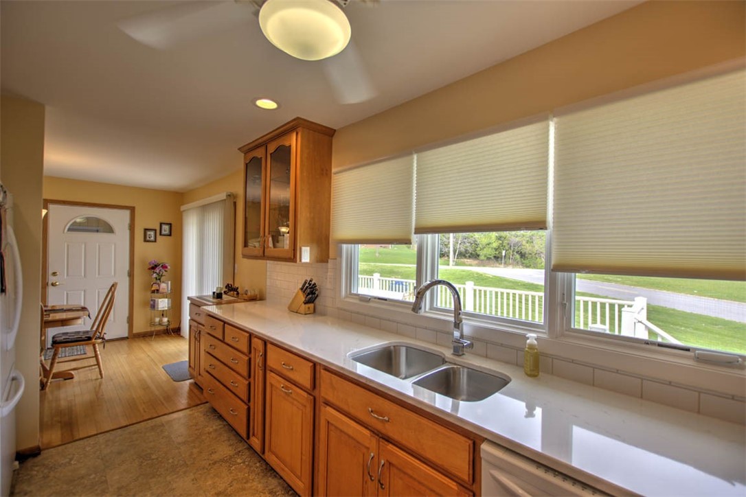 20 Glenview Drive Decatur, IL 62521 - Photo 14 of 28 Gallery Image 14