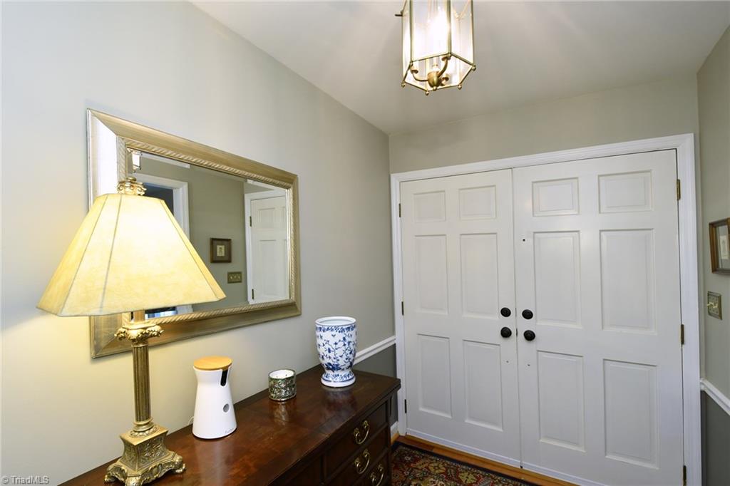 566 Drumheller Road Clemmons, NC 27012 - Photo 3 of 30 Gallery Image 3