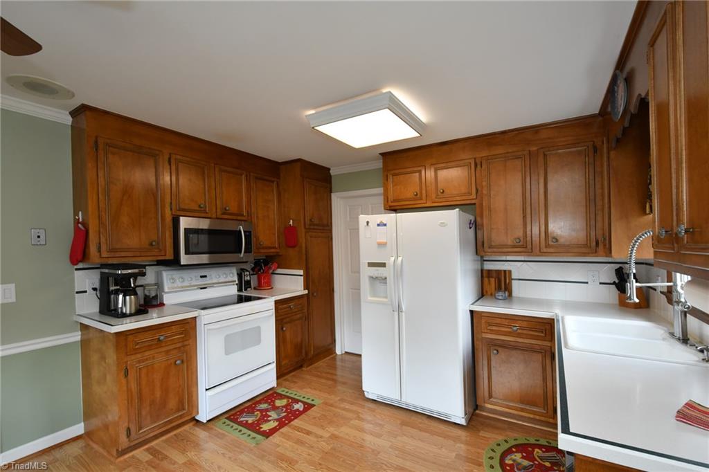 566 Drumheller Road Clemmons, NC 27012 - Photo 9 of 30 Gallery Image 9