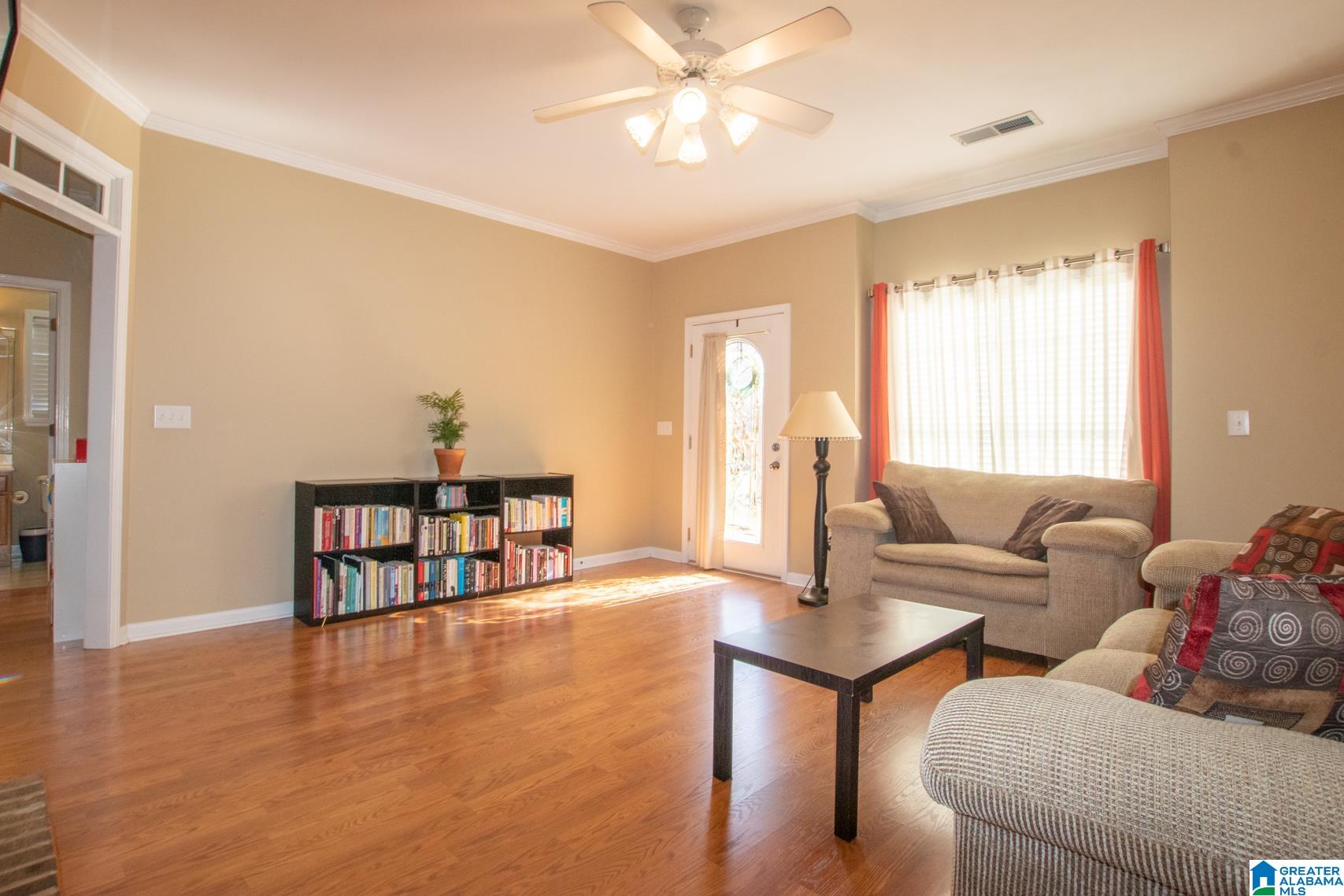152 Warwick Circle Alabaster, AL 35007 - Photo 4 of 28