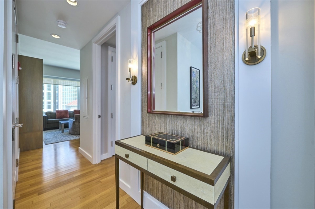 400 Stuart Street, Unit 16K Boston, MA 02116 - Photo 18 of 41