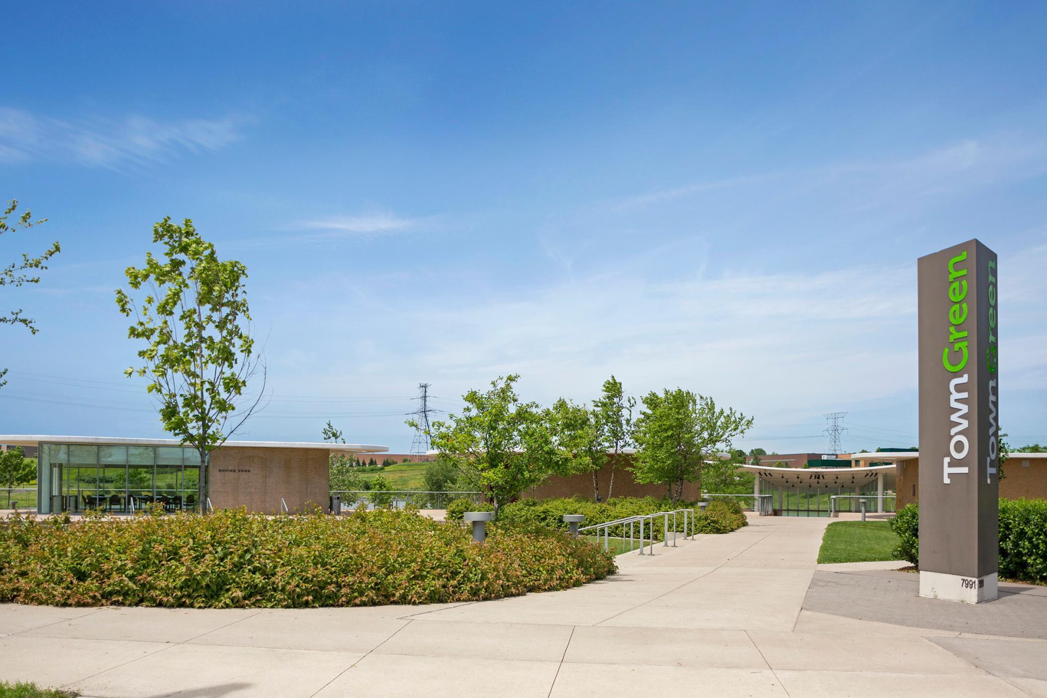 12274 Lakeview Drive North Maple Grove, MN 55369 - Photo 43 of 45