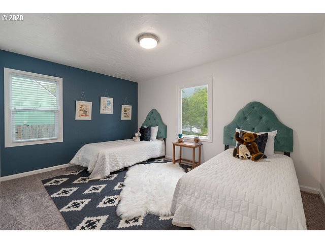 11675 Southwest 13th Street Beaverton, OR 97005 - Photo 15 of 24 Gallery Image 15