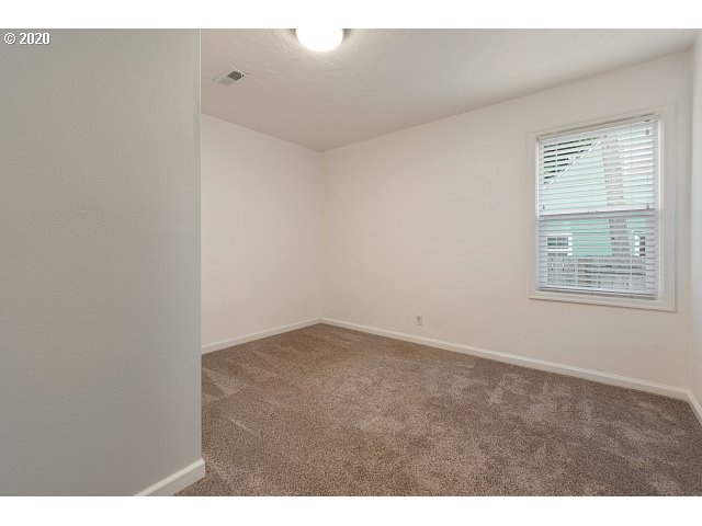 11675 Southwest 13th Street Beaverton, OR 97005 - Photo 17 of 24 Gallery Image 17