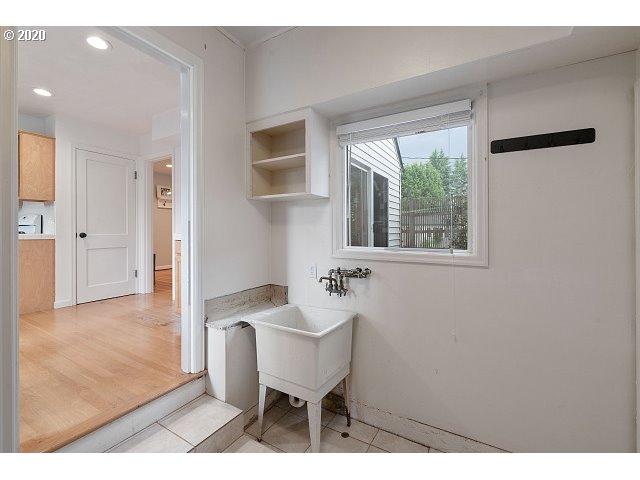 11675 Southwest 13th Street Beaverton, OR 97005 - Photo 21 of 24 Gallery Image 21
