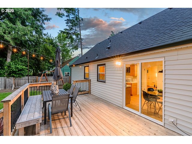 11675 Southwest 13th Street Beaverton, OR 97005 - Photo 23 of 24 Gallery Image 23