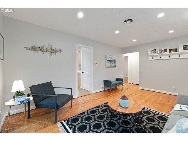 11675 Southwest 13th Street Beaverton, OR 97005 - Photo 6 of 24 Gallery Image 6