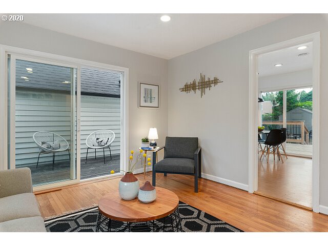 11675 Southwest 13th Street Beaverton, OR 97005 - Photo 7 of 24 Gallery Image 7