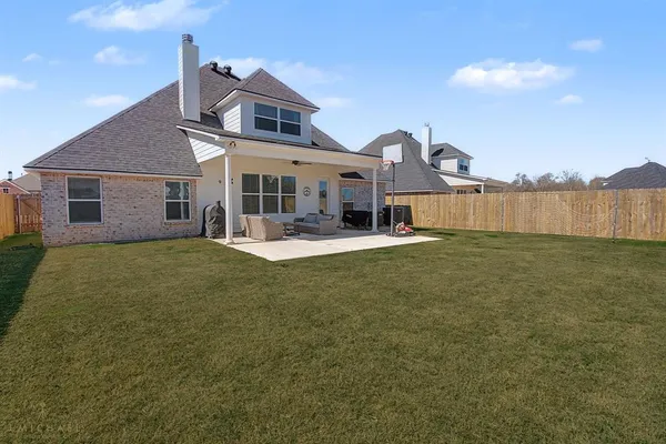 $434,900 | 303 Prien Lk Loop, Bossier City, LA 71111
