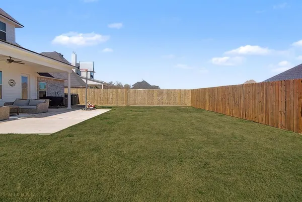 $434,900 | 303 Prien Lk Loop, Bossier City, LA 71111