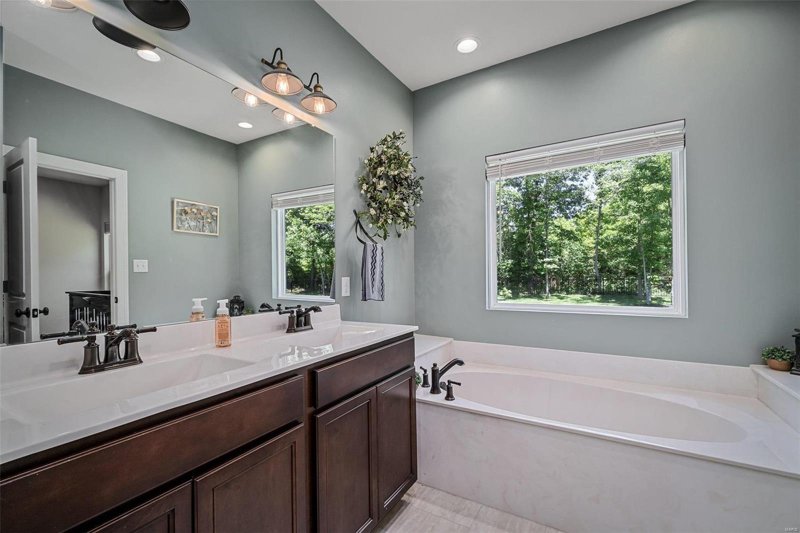 169 Keystone Ridge Drive O'Fallon, MO 63366 - Photo 20 of 32 Gallery Image 20