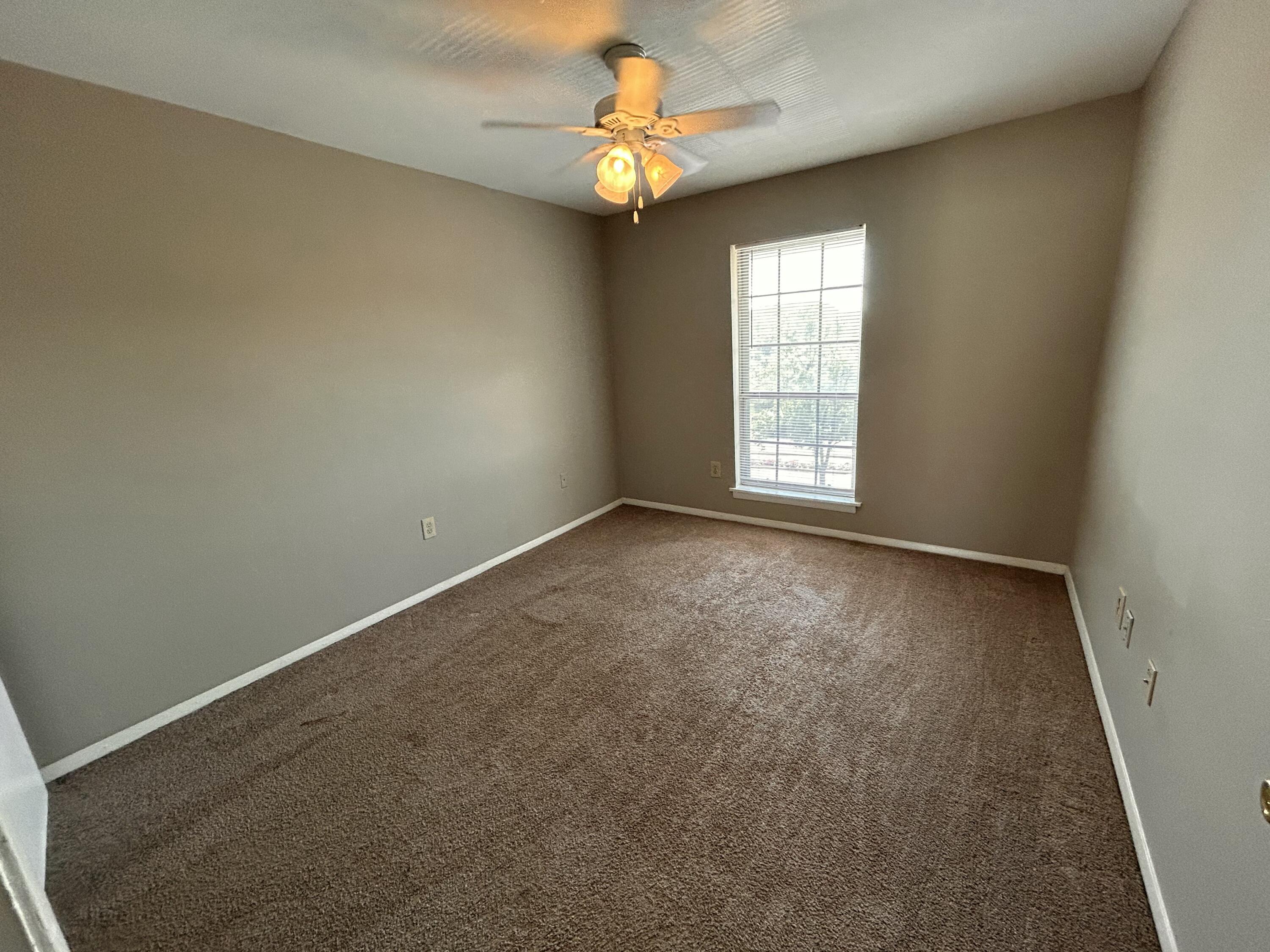 900 Mountain Creek Road, Unit D59 Chattanooga, TN 37405 - Photo 15 of 19 BEDROOM 3