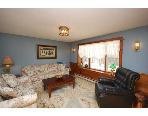 10 Wells Park Road Sturbridge, MA 01566 - Photo 3 of 25 Gallery Image 3