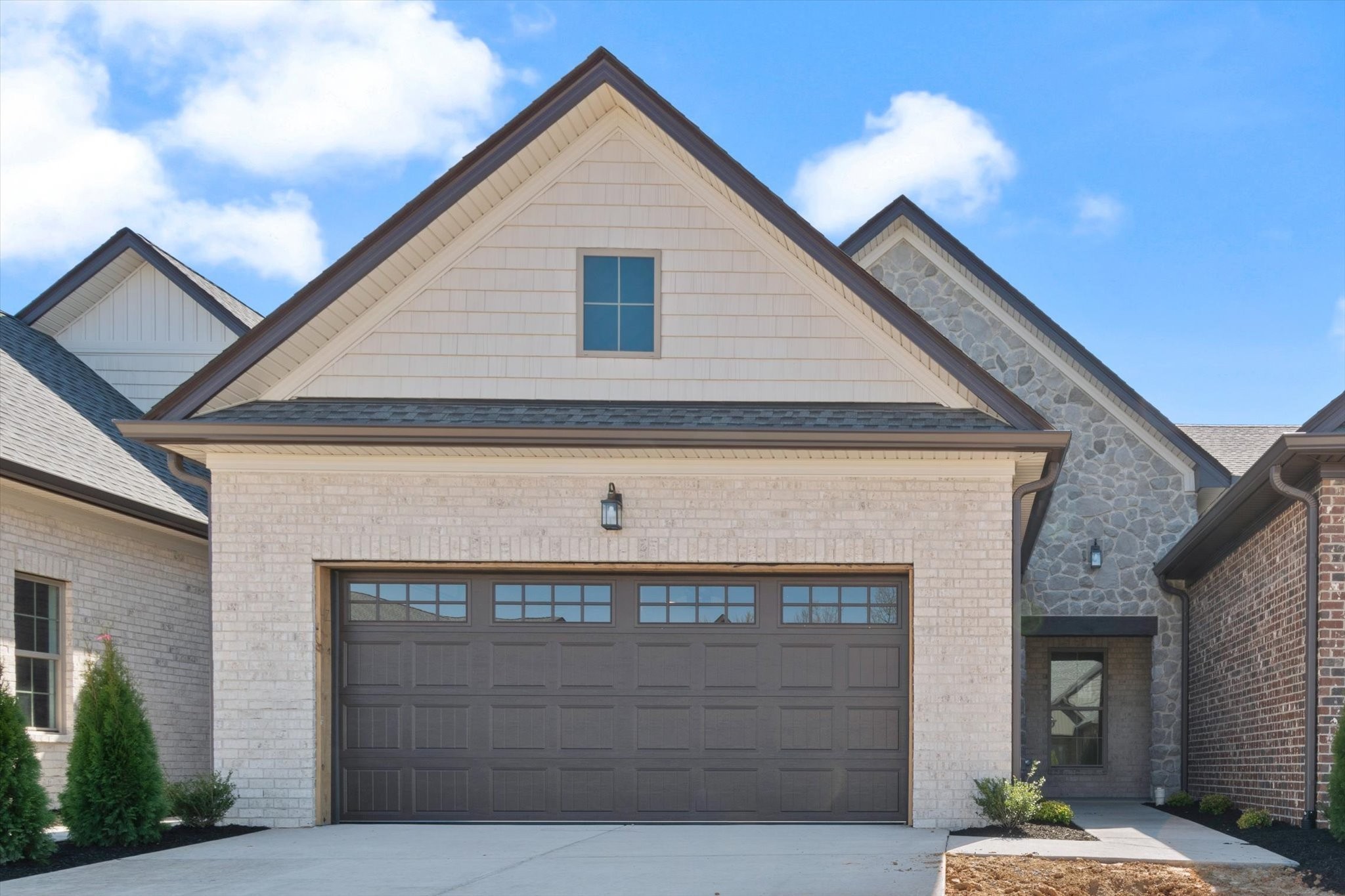 452 West Foxrun Springfield, TN 37172 - Photo 1 of 10 Gallery Image 1