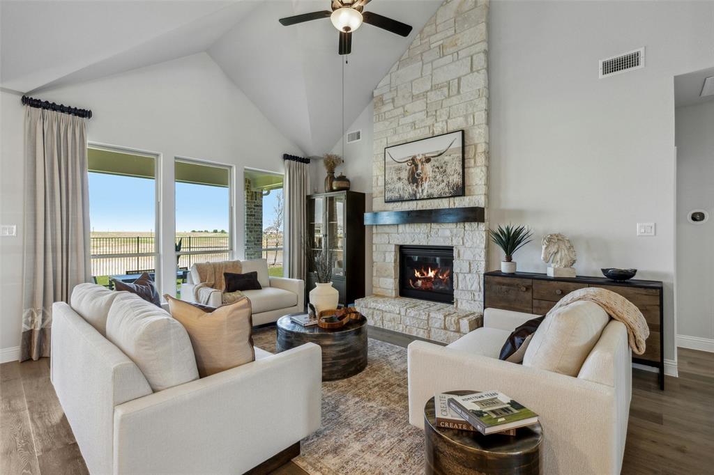 728 Stone Eagle Drive Azle, TX 76020 - Photo 12 of 38