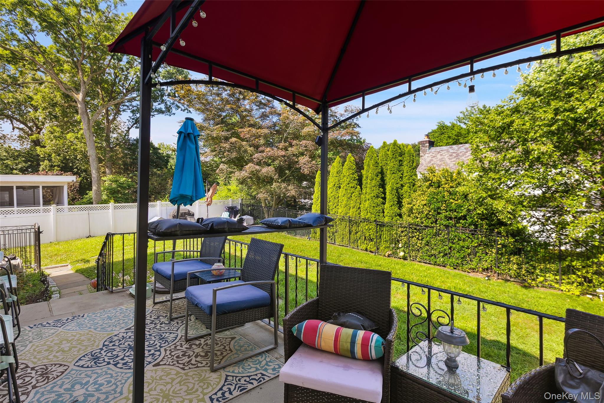69 Ardell Road Bronxville, NY 10708 - Photo 30 of 48 a view of sitting area with furniture