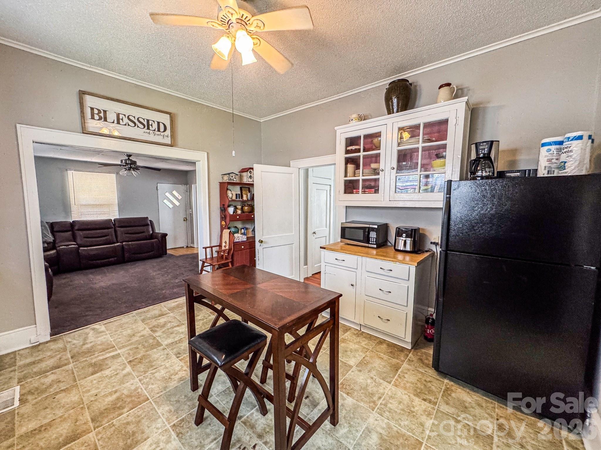 102 Sixth Em Street Marion, NC 28752 - Photo 4 of 17