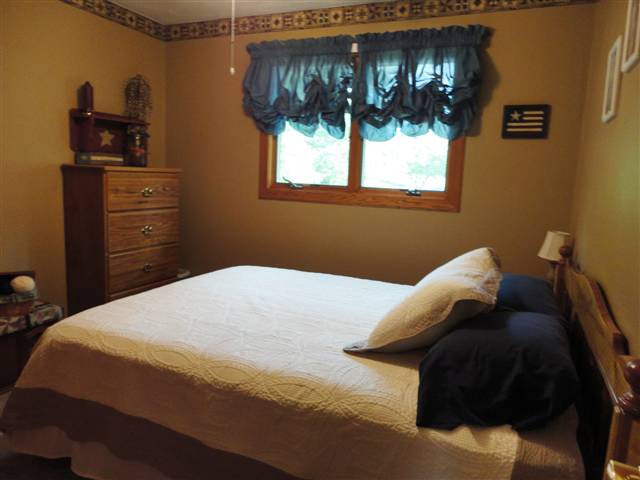 29442 Mission Road Canton, IL 61520 - Photo 8 of 15 Gallery Image 8