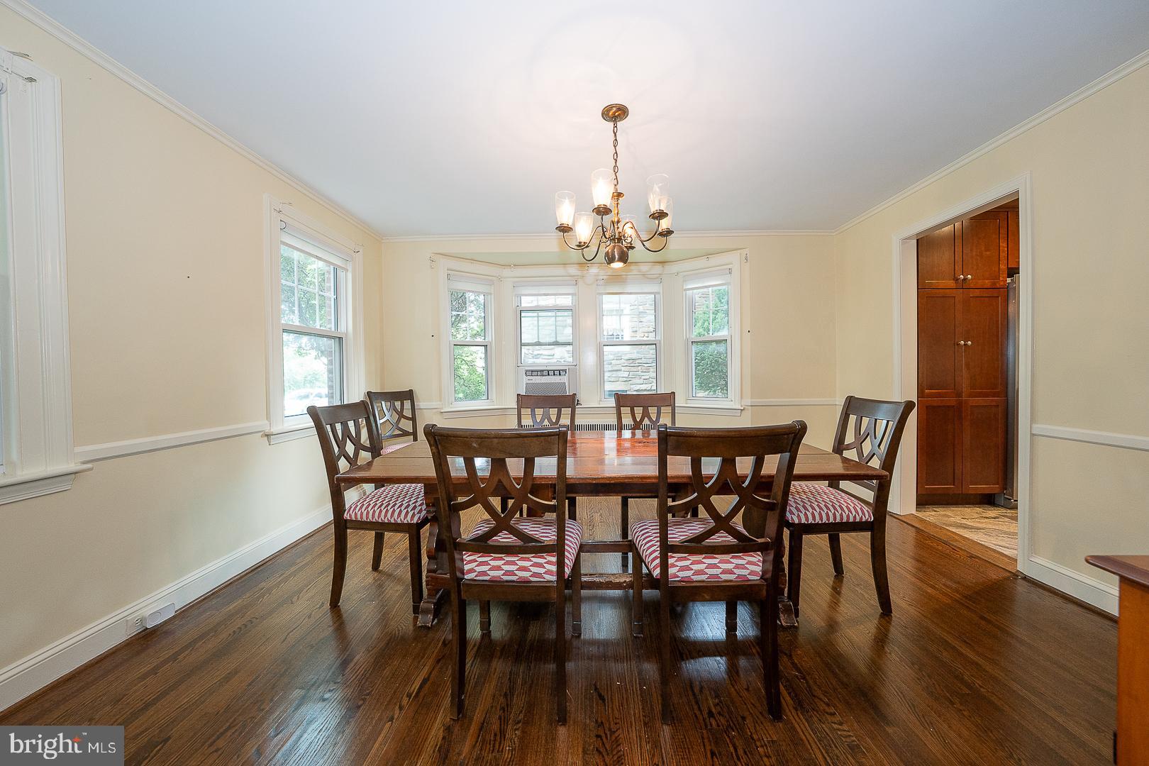 52 Rockglen Road Wynnewood, PA 19096 - Photo 4 of 26 Gallery Image 4