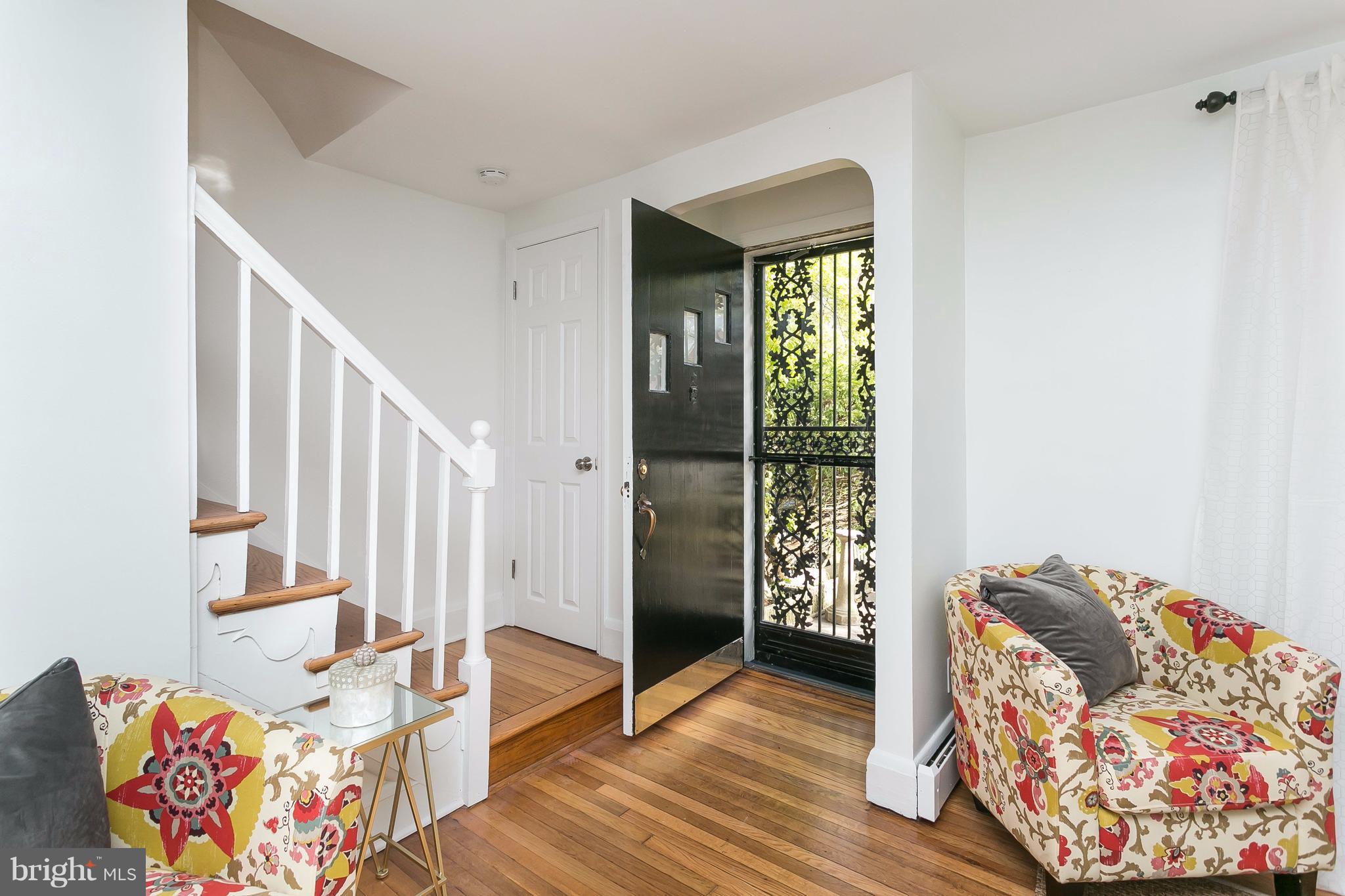 5724 Ranny Road Baltimore, MD 21209 - Photo 2 of 21 Living Room