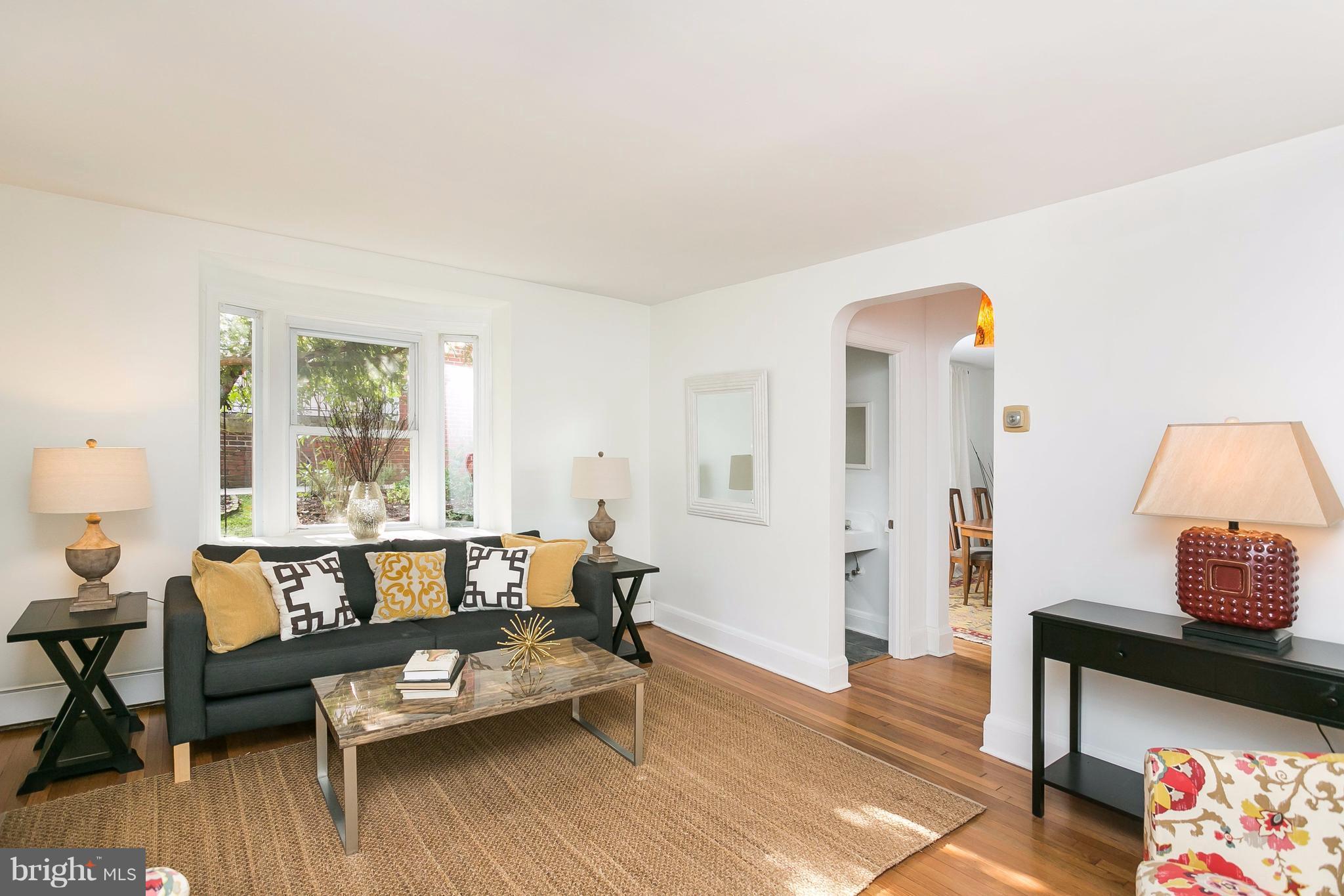 5724 Ranny Road Baltimore, MD 21209 - Photo 3 of 21 Living Room