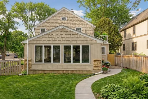 $885,000 | 2720 Sunset Boulevard, Minneapolis, MN 55416