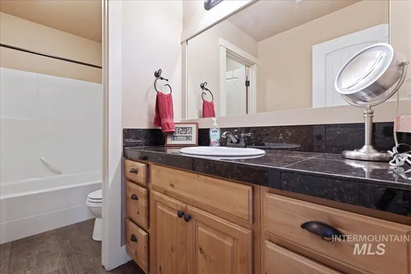 $418,500 | 5076 North Alworth Street, Garden City, ID 83714