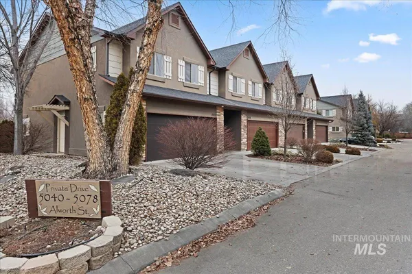 $418,500 | 5076 North Alworth Street, Garden City, ID 83714