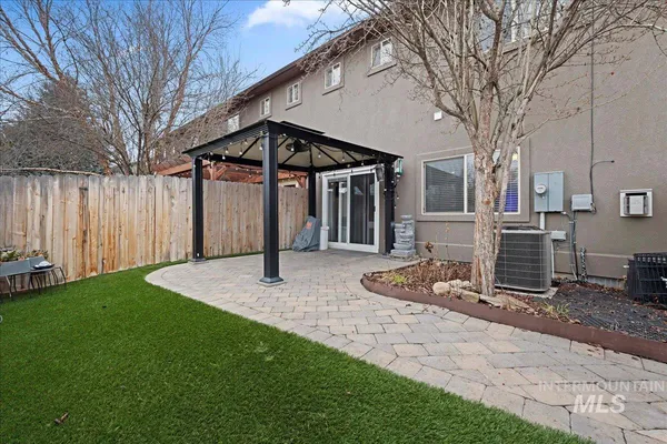 $418,500 | 5076 North Alworth Street, Garden City, ID 83714