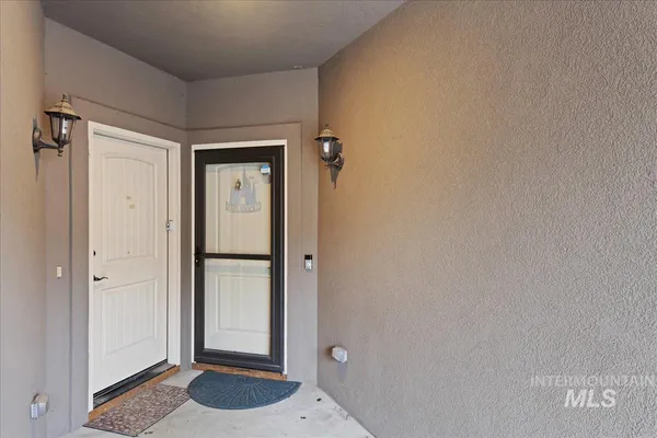 $418,500 | 5076 North Alworth Street, Garden City, ID 83714