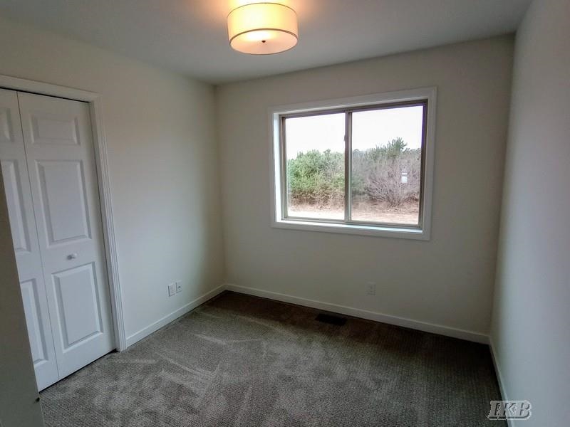 1009 Pheasant Run, Unit 20 Gladwin, MI 48624 - Photo 13 of 28