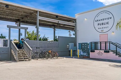 $379,990 | 2167 Umbrella Cay, West Palm Beach, FL 33411