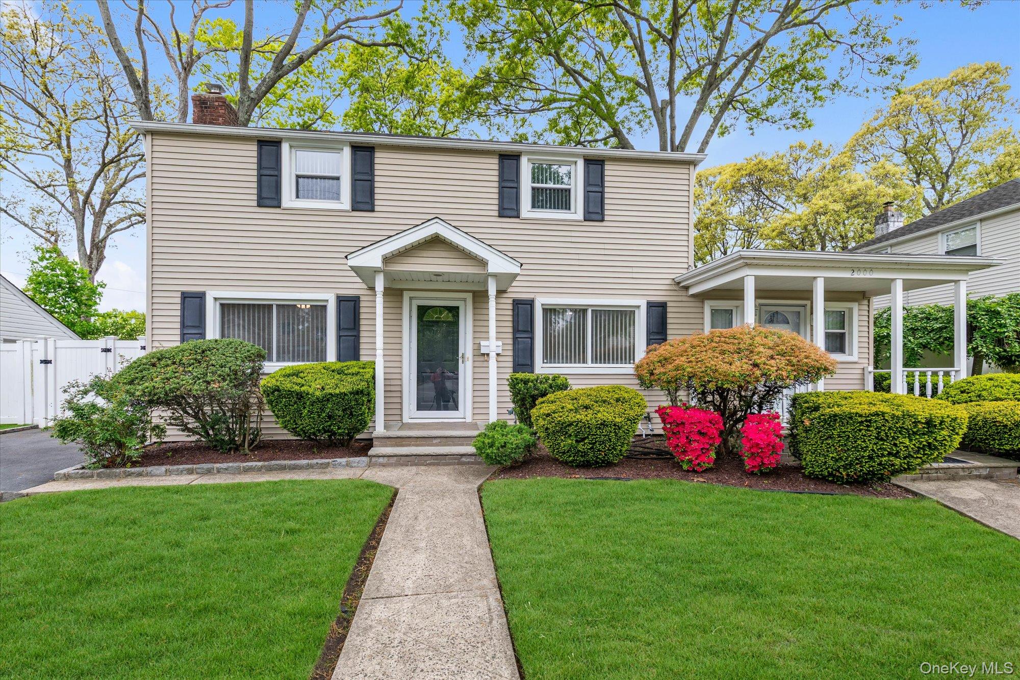 2000 Merrick Avenue Merrick, NY 11566 - Photo 1 of 23
