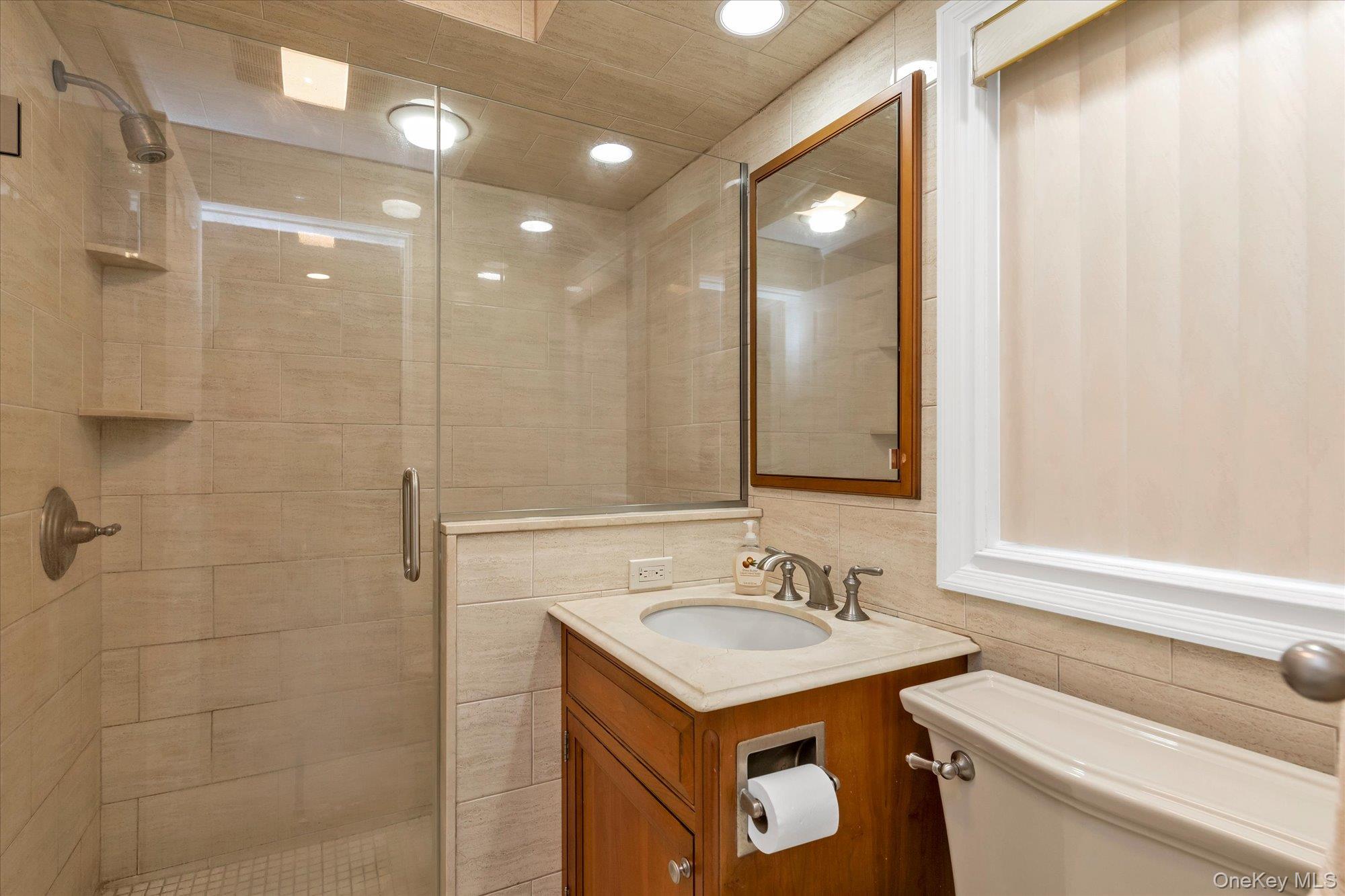 2000 Merrick Avenue Merrick, NY 11566 - Photo 18 of 23