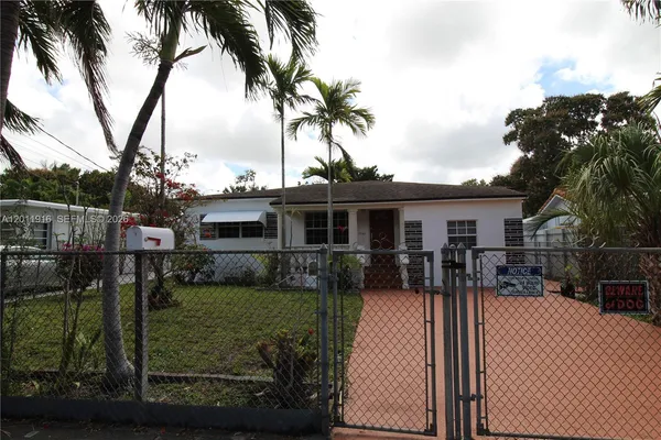 $3,200 | 5580 Southwest 2nd Street, Unit 1, Miami, FL 33134