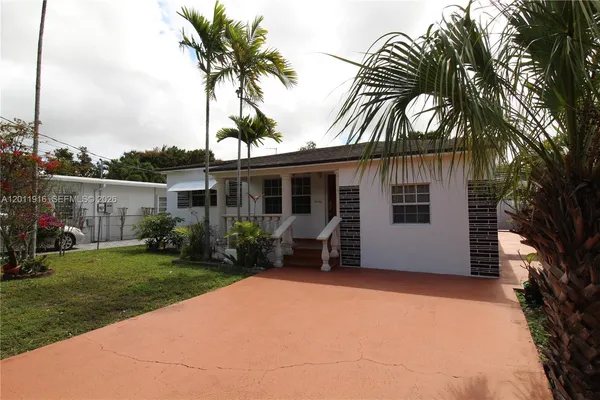 $3,200 | 5580 Southwest 2nd Street, Unit 1, Miami, FL 33134