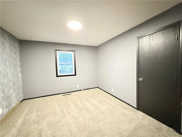 $265,000 | 920 South New York Avenue, Sedalia, MO 65301