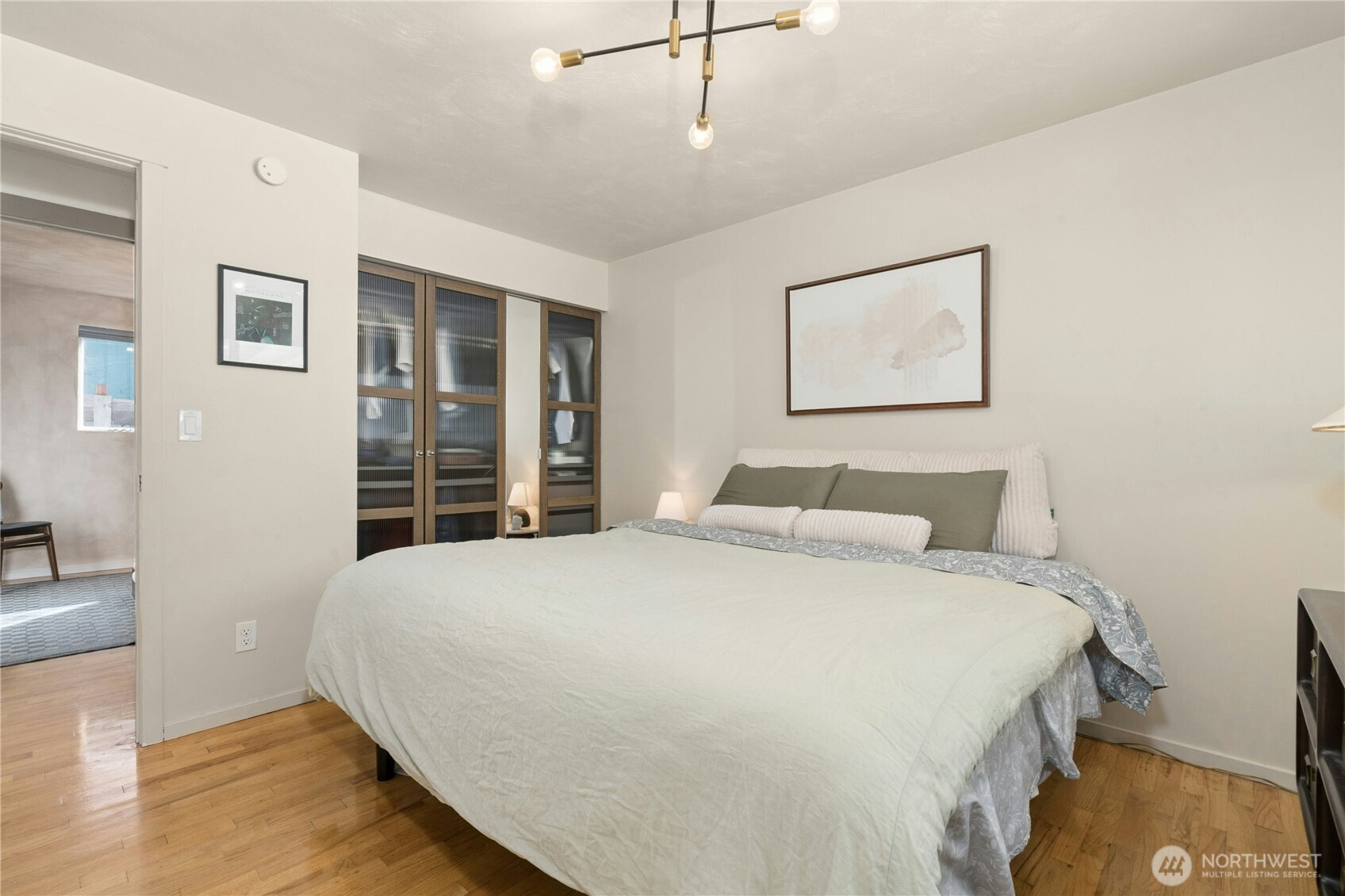 219 Southwest 108th Street Seattle, WA 98146 - Photo 14 of 28