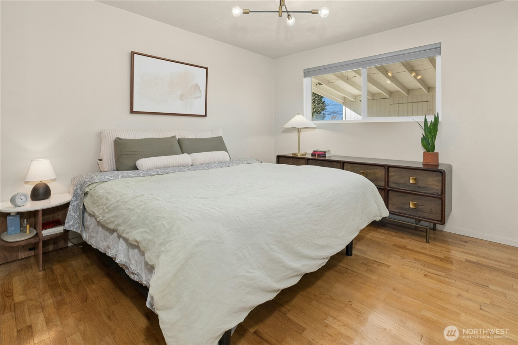 219 Southwest 108th Street Seattle, WA 98146 - Photo 15 of 28