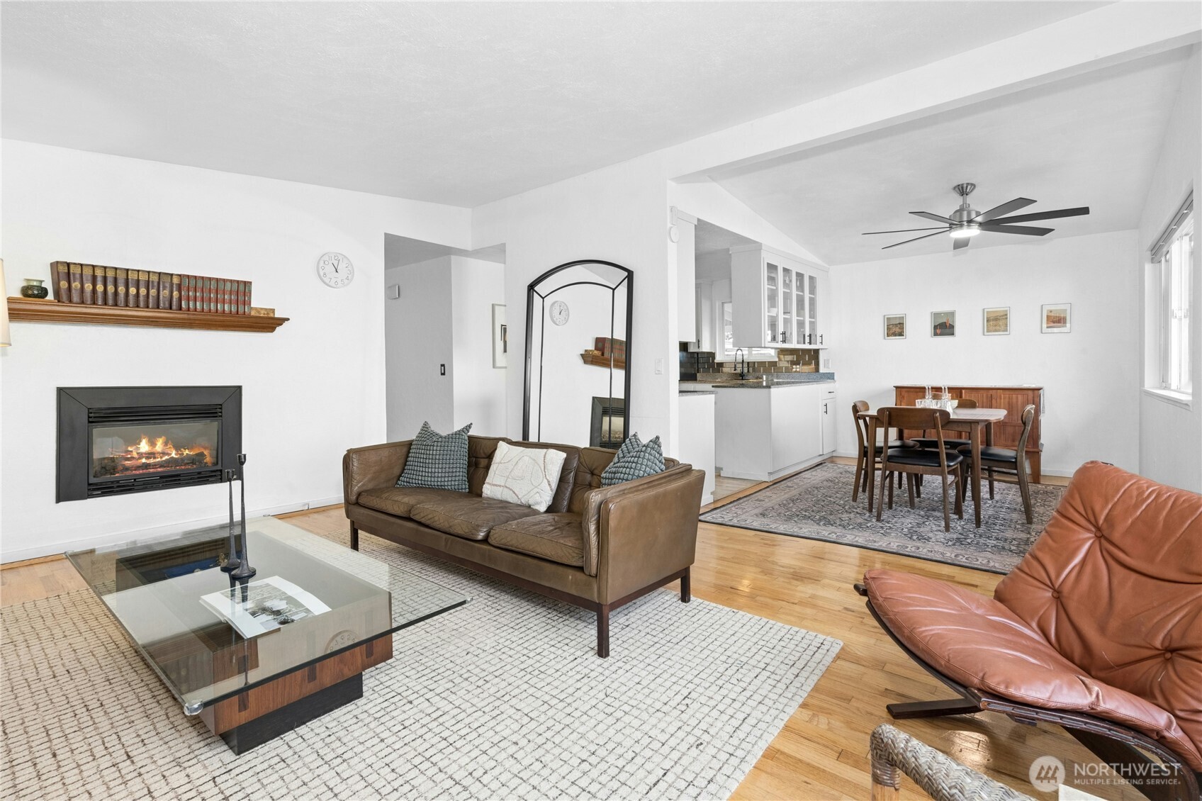 219 Southwest 108th Street Seattle, WA 98146 - Photo 7 of 28