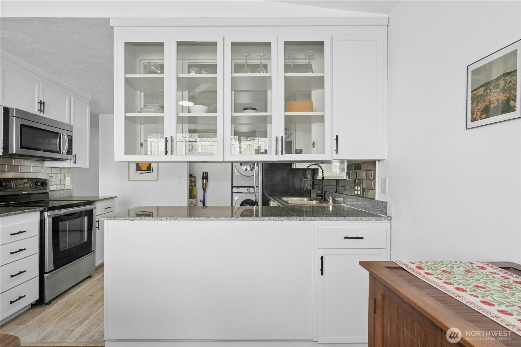219 Southwest 108th Street Seattle, WA 98146 - Photo 10 of 28