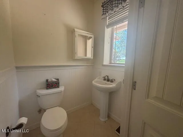 $445,000 | 1570 Dupont Harts Chapel Road, Poplarville, MS 39470