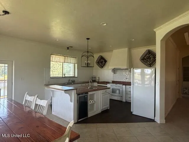 $445,000 | 1570 Dupont Harts Chapel Road, Poplarville, MS 39470